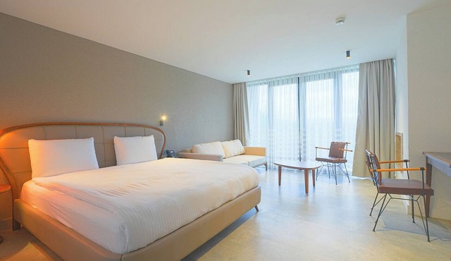 Garrya Romo Hotel