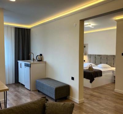 GOLDEN LIFE SUIT in Trabzon