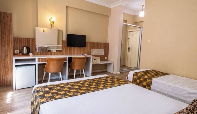 Grand Gulizar Hotel
