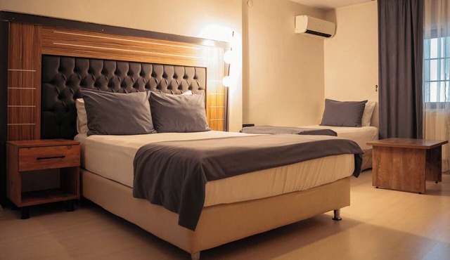 Grand Harsena Hotel