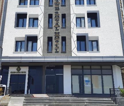 Grand royal hotel in Gümüşyaka