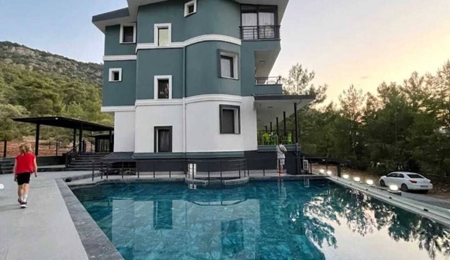 Han Apart
