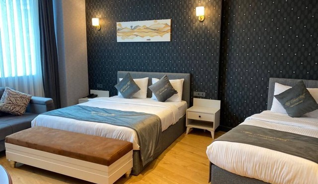 HMZ Luxury Hotel
