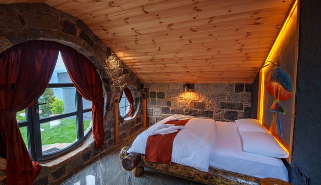 Hobbit Chalet
