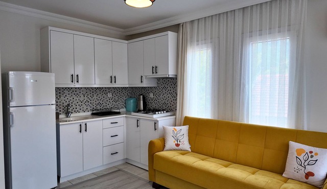 İnlice Apart House