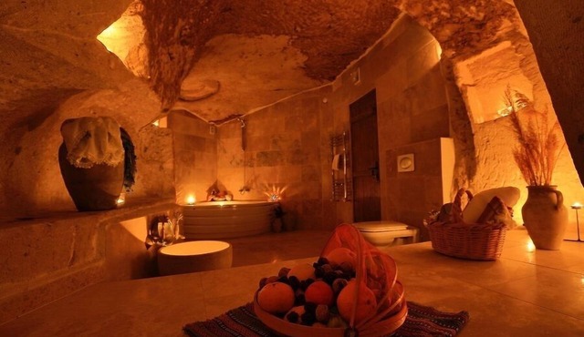 Jerveni Cave Hotel