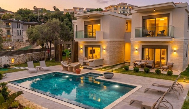 Kaş Yarımada’da Bahçe Katı 1+1 Daire