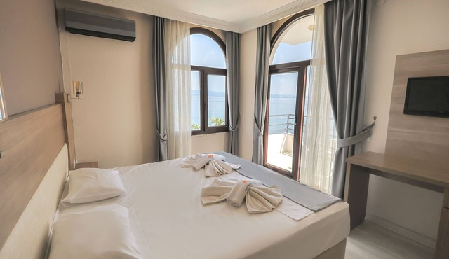 Kaju Beach Hotel