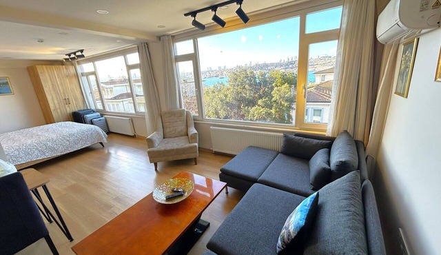 Kuzguncuk View in Istanbul