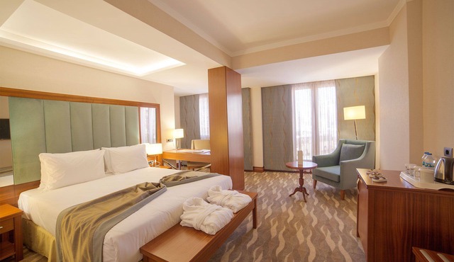 Lamec Hotel Business