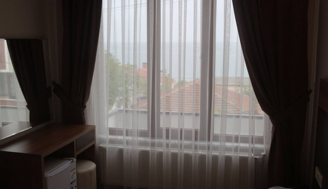 Longoz Hotel
