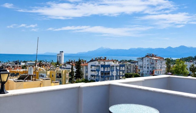 Luna Hotel in Antalya