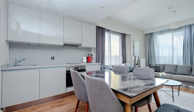 LUX RESIDENCE 2 ROOMS 1 SALOON