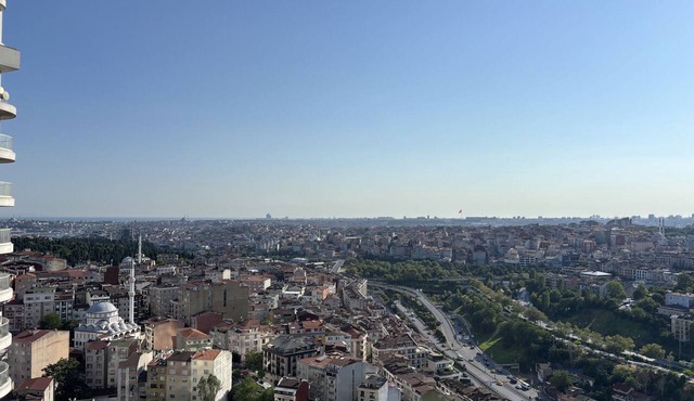 Luxury Studio on the 19th Floor | Queen Bomonti in Istanbul