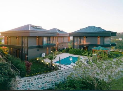 Luxury Villas in Kireçhane