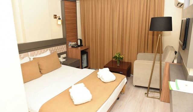 Lycus River Thermal Hotel
