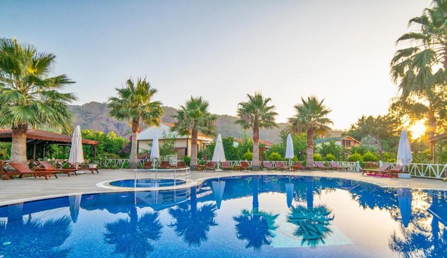 Nerissa Hotel in Cıralı