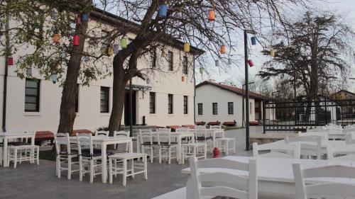 Otel İstasyon in Boyalık