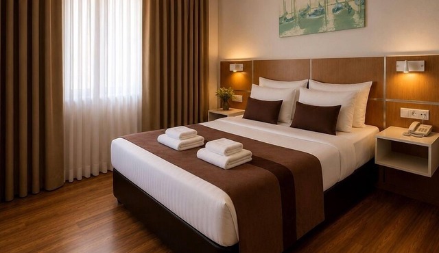 PALM BEACH HOTEL