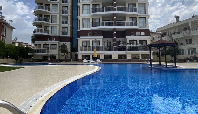 Peaceful and Calm Flat with Pool View in Antalya