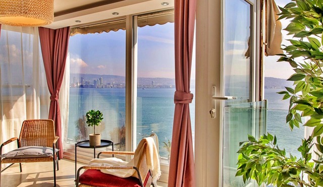 Peaceful Retreat with Beautiful Sea Views in İzmir