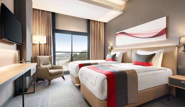 Ramada by Wyndham Tire