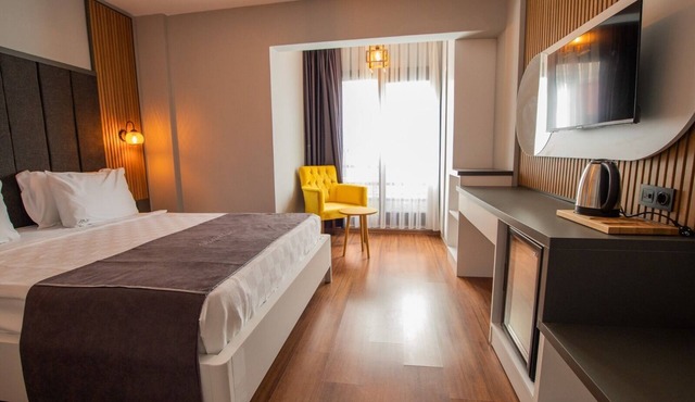 Rodis Hotel