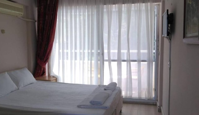 Selina Hotel