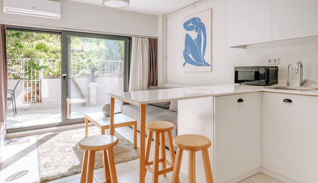 Serene Flat with Backyard 8 min to Galataport in Istanbul