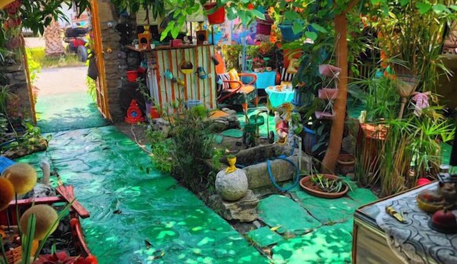 Side Tuana Garden Home