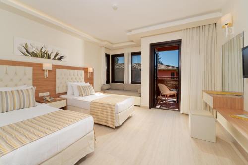Sundia By Liberty Suncity in Oludeniz