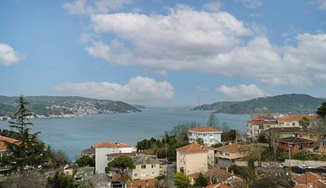 This apartment is a 2 bedroom(s), 1 bathrooms, located in Sarıyer, İstanbul.