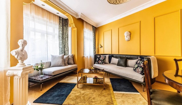 Unique Flat w Balcony 5 min to Istiklal Street in Istanbul