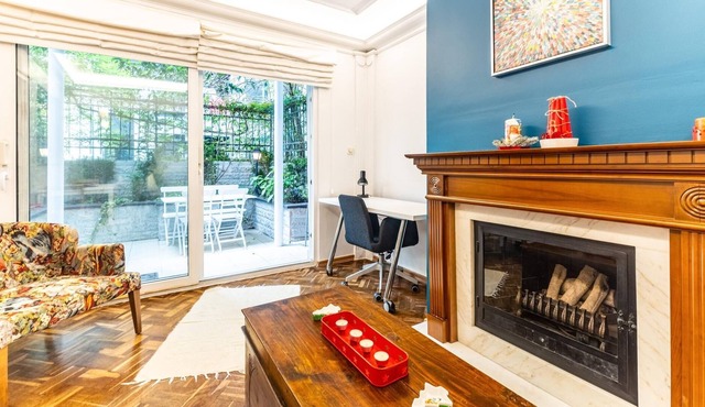 Unique Flat w Garden, Fireplace 5 min to Istiklal in Istanbul