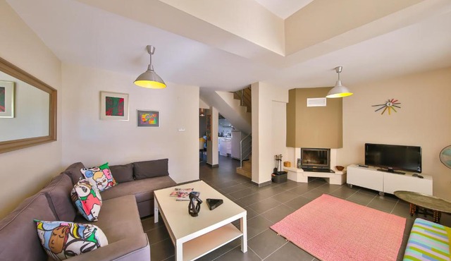 Villa Belinda - Spacious 3BR Beach Villa with Shared Pool in Boğazkent in Belek