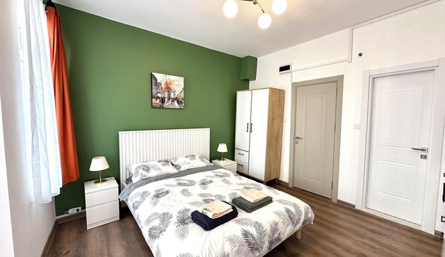 Yellowhouse Room 4
