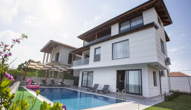 YILDIZ PREMIUM APART 1 in Altınkum