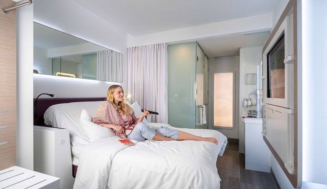 YOTEL Istanbul Airport LANDSIDE, City Entrance