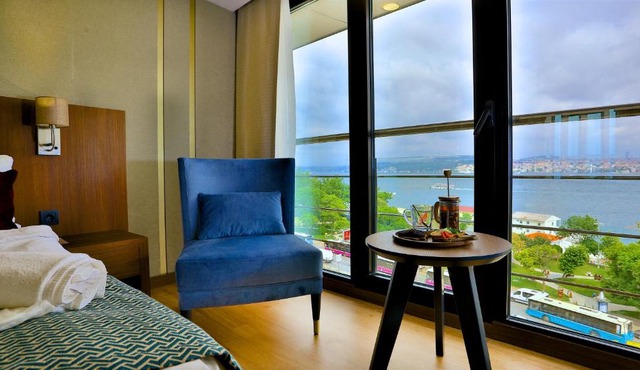 Zimmer Bosphorus Hotel