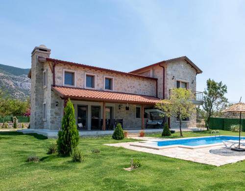 Datca Villa | 170 m² Villa ∙ 4 bedrooms ∙ 9 guests