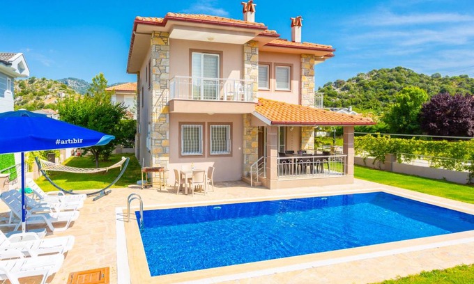 Dalyan City Center Villa | 220 m² Villa ∙ 4 bedrooms ∙ 8 guests