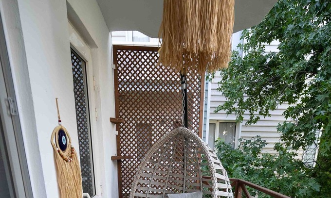 Marmaris City Center Apartment | Stunning Seaside Retreat w Balcony 1 min to Beach