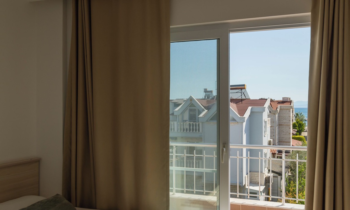Altıeylul Hotel | Kumada Hotel Beach