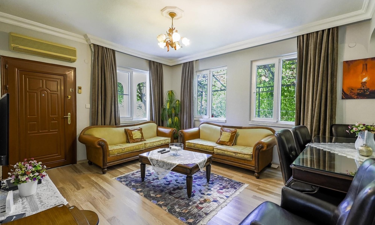 Lara Apartment | Vacation Oasis in Antalya, 5 min to Lara Beach