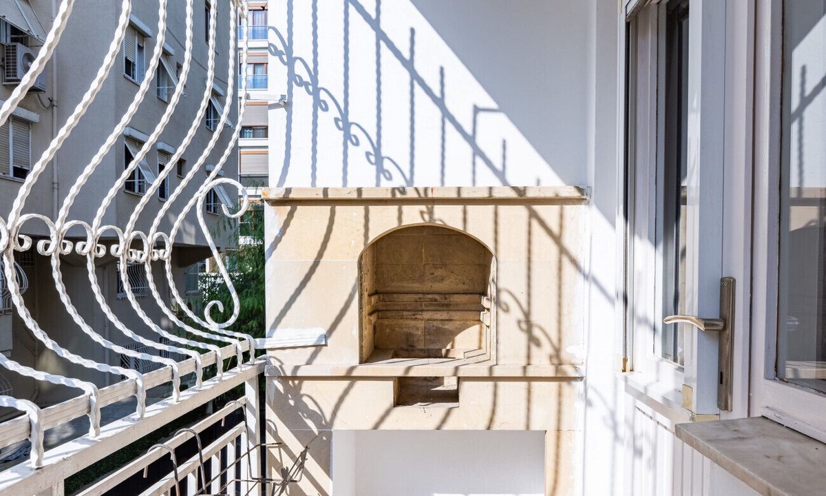 Fenerbahce Apartment | Spacious Flat with Balcony on Bagdat Street