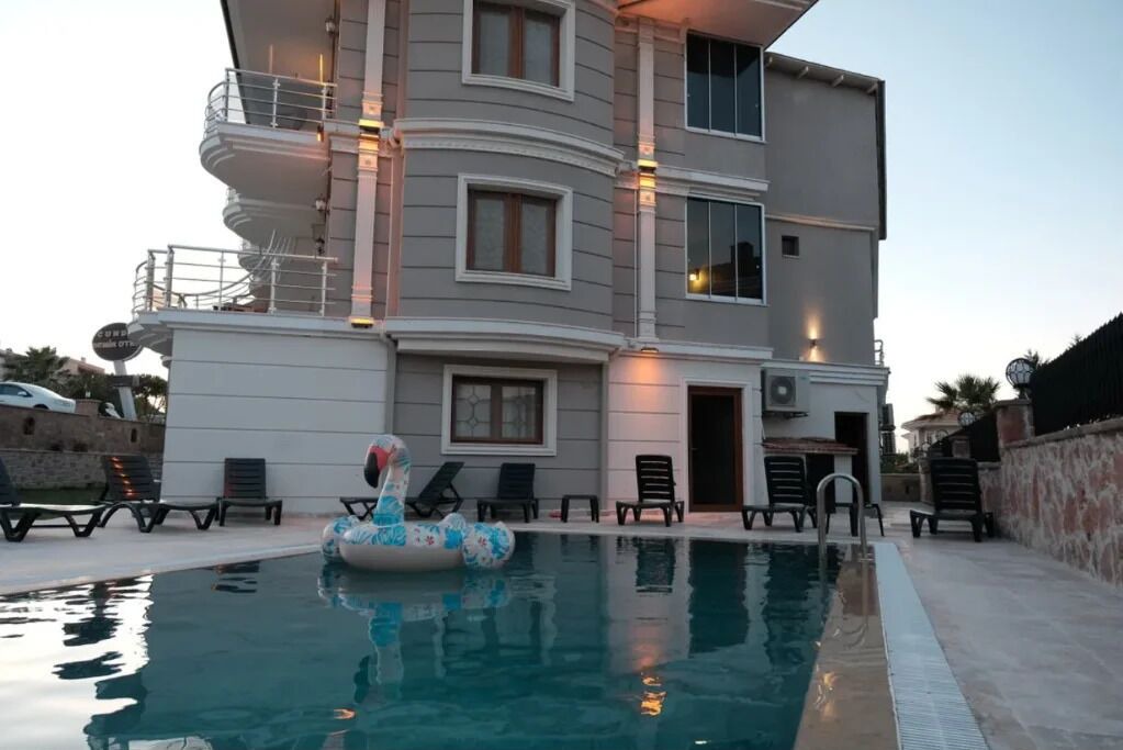 Altıeylul Bed & Breakfast | Cunda Demir Otel