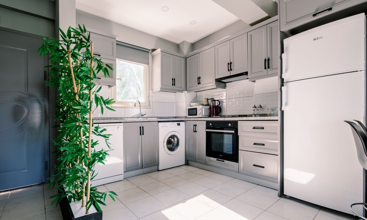 Bogazici Villa | Villa w Pool and Balcony 5 min to Beach in Milas
