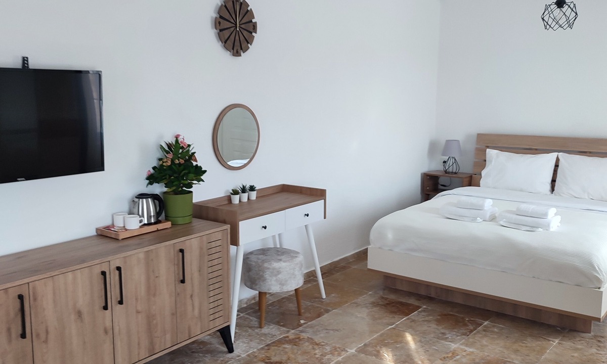 Kalekoy Koyu Hotel | İmroz Begonvil