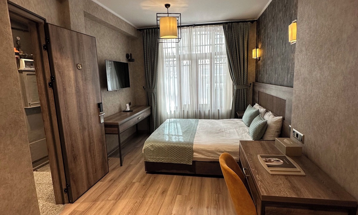 Emin Sinan Hotel | Castle Franco Suites