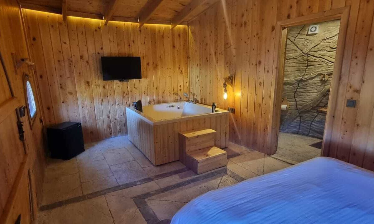 Olympos Hotel | Hobbitton Village